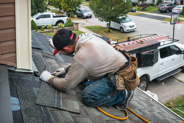 Professional Roofing technician working in Elbe, WA